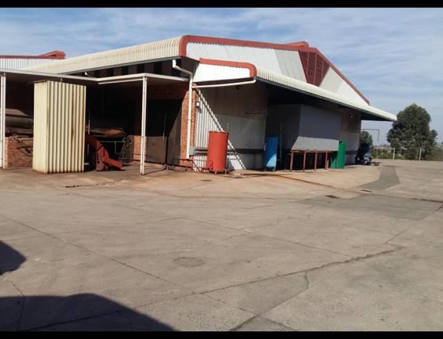 3,684M² WAREHOUSE FOR SALE IN WESTMEAD